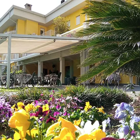 Garden - Adult Only * Arco